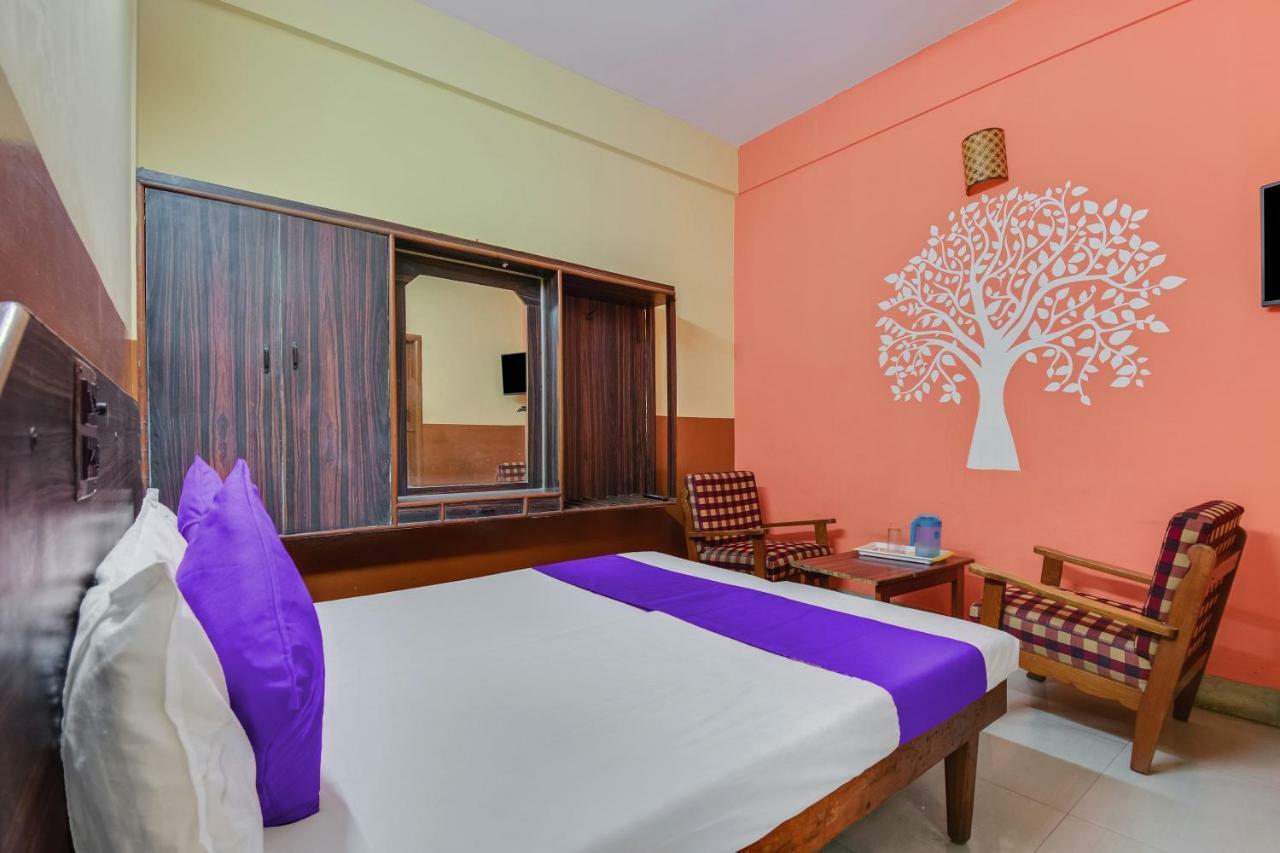Spot On 48699 Hotel Pawansree Deluxe Lodge Бангалор Экстерьер фото